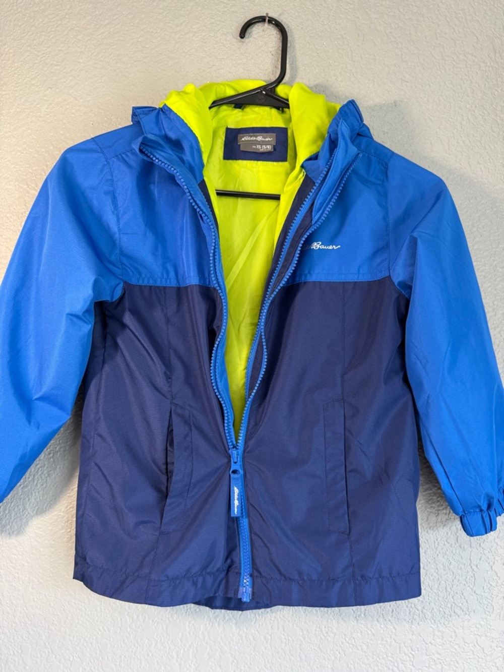 Eddie Bauer Blue & Navy Kids' Hooded Rain Jacket with Neon Liner